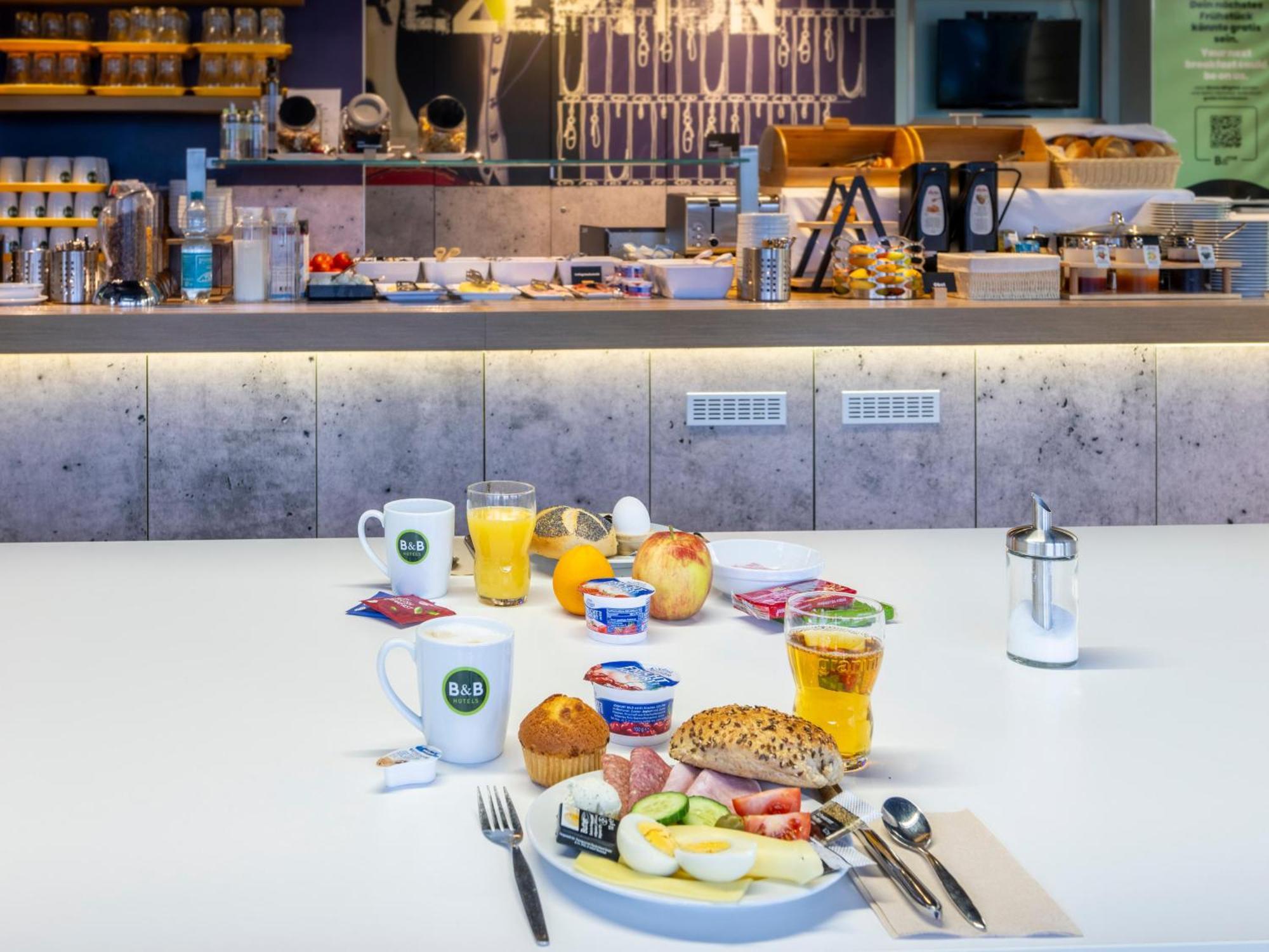 ibis budget Saarbruecken Ost Buitenkant foto