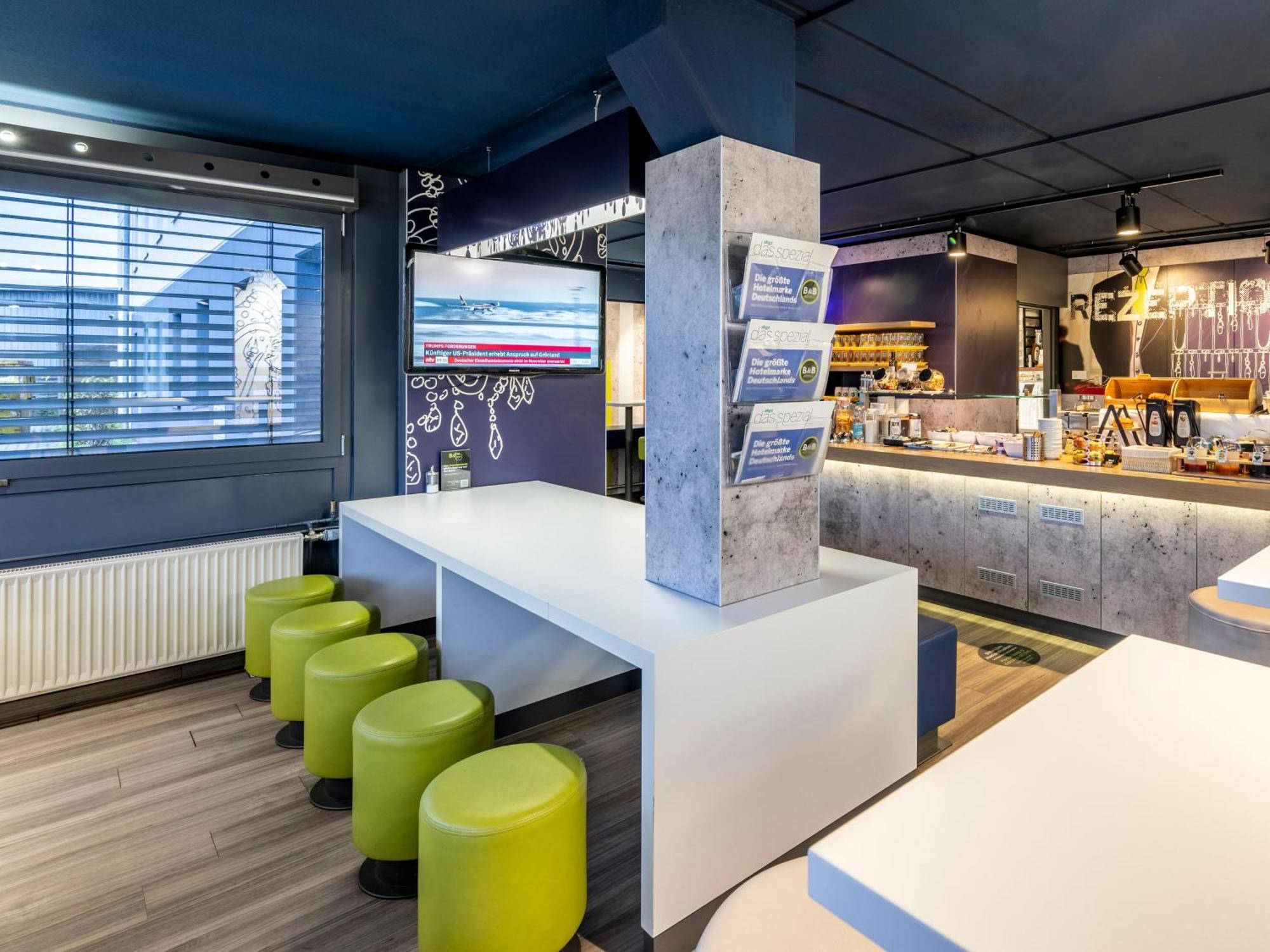 ibis budget Saarbruecken Ost Buitenkant foto