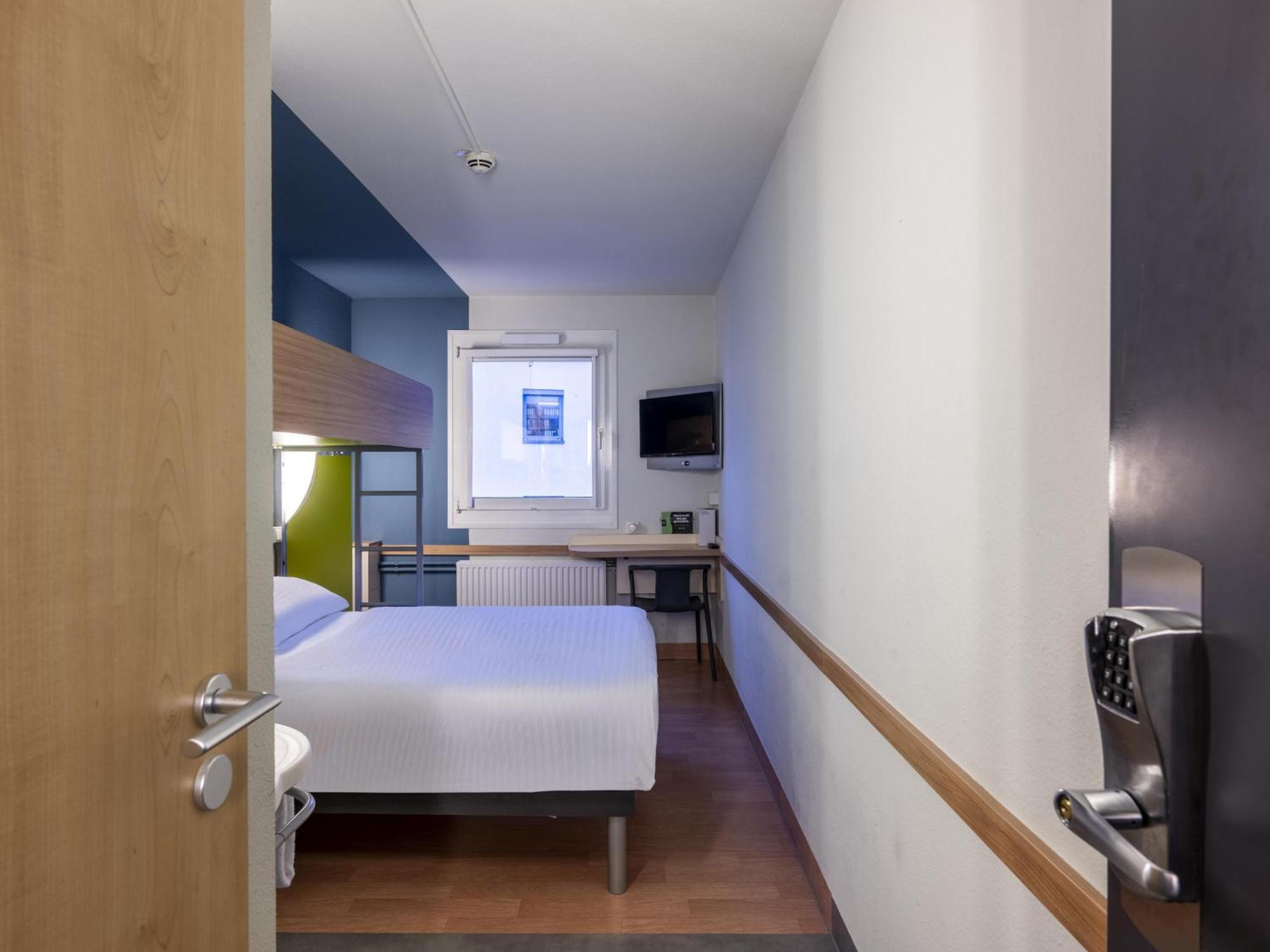 ibis budget Saarbruecken Ost Buitenkant foto